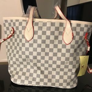 Louis Vuitton shoulder bag new with tag